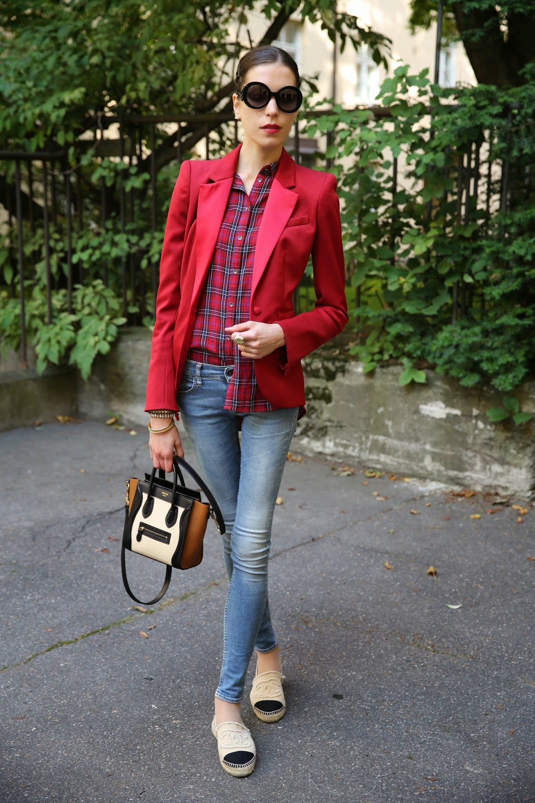 Outfit post - Red and plaid - L'ART OF FASHIONL'ART OF FASHION